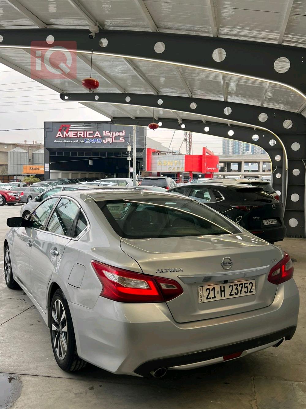 نيسان ألتيما